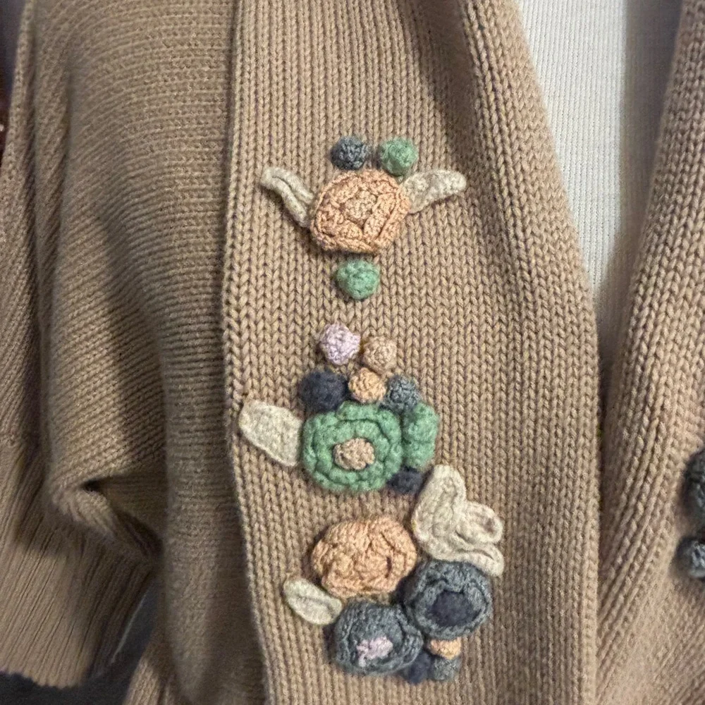 April Cornel Embroidered Tan Open Cardigan Sweater. Size M - Picture 3 of 8